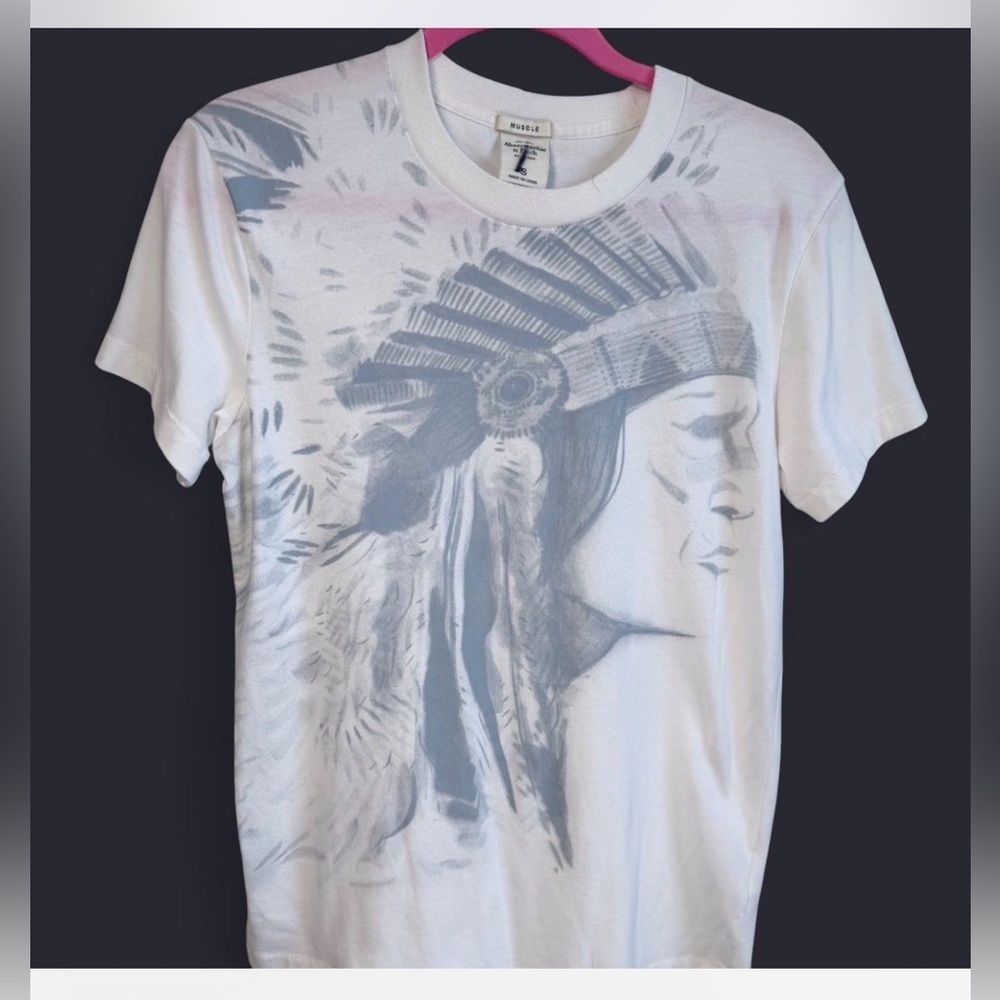 Abercrombie & Fitch Y2K Graphic Baby Tee White Fitted Shirt Size Small